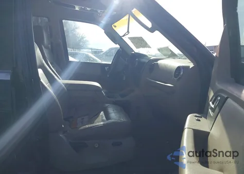 2003 Ford Expedition Eddie Bauer z USA, uszkodzony, nr VIN 1FMFU18L83LA72551